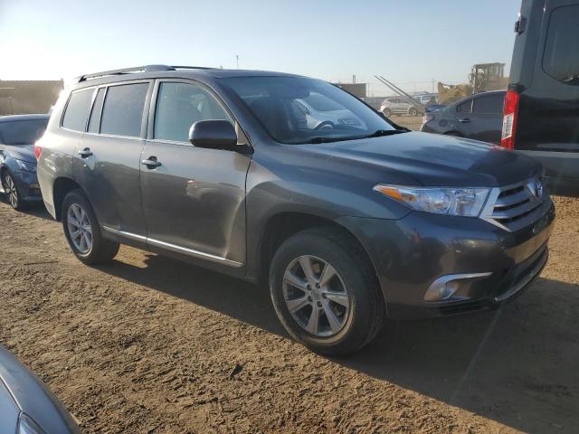 Photo 4 from auction – 2011 TOYOTA HIGHLANDER with VIN 5TDBK3EH8BS071935