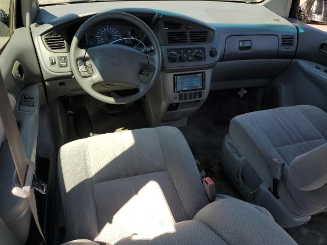 Photo 8 from auction – 2002 TOYOTA SIENNA CE with VIN 4T3ZF19C82U472342