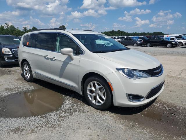 Photo 4 from auction – 2017 CHRYSLER PACIFICA T with VIN 2C4RC1BG1HR611347