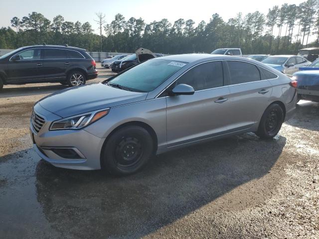 HYUNDAI SONATA SE 2016 with VIN 5NPE24AF1GH363916 - Photo from auction