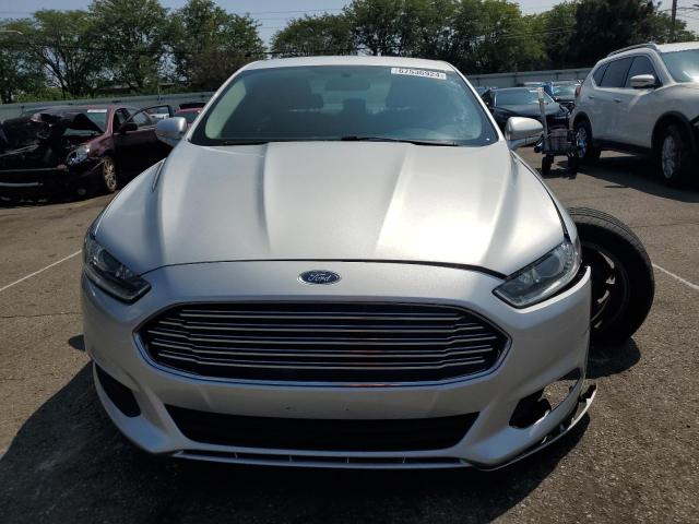 Photo 5 from auction – 2016 FORD FUSION SE with VIN 3FA6P0H77GR334128