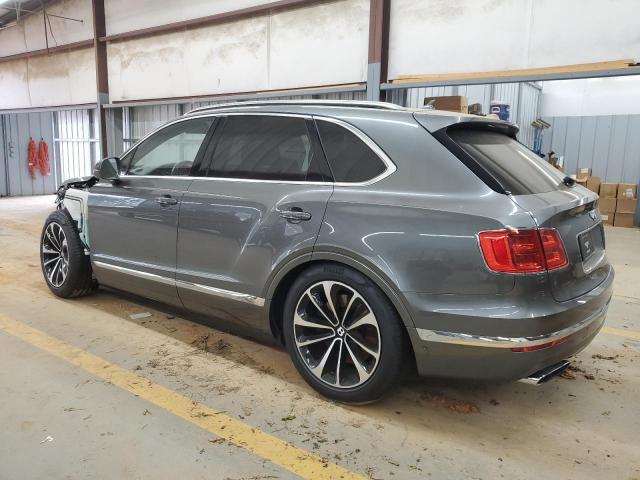 Photo 2 from auction – 2017 BENTLEY BENTAYGA with VIN SJAAC2ZV6HC013823