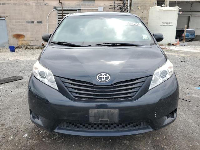 Photo 5 from auction – 2017 TOYOTA SIENNA with VIN 5TDZZ3DC4HS870992