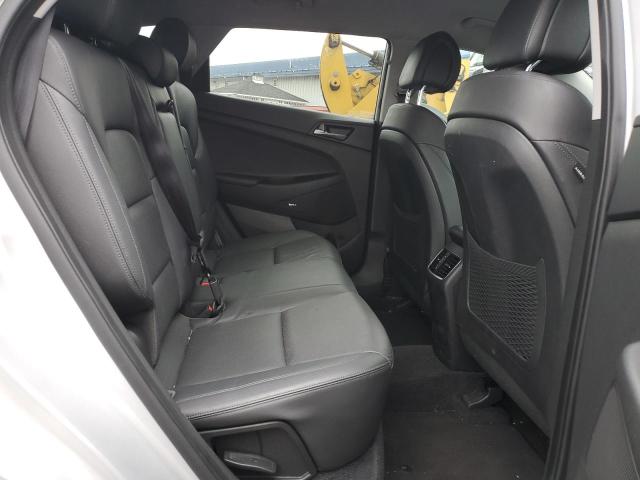 Photo 11 from auction – 2017 HYUNDAI TUCSON LIM with VIN KM8J3CA41HU454966