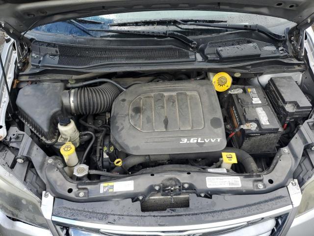 Photo 12 from auction – 2014 CHRYSLER TOWN & COU with VIN 2C4RC1HG2ER177930
