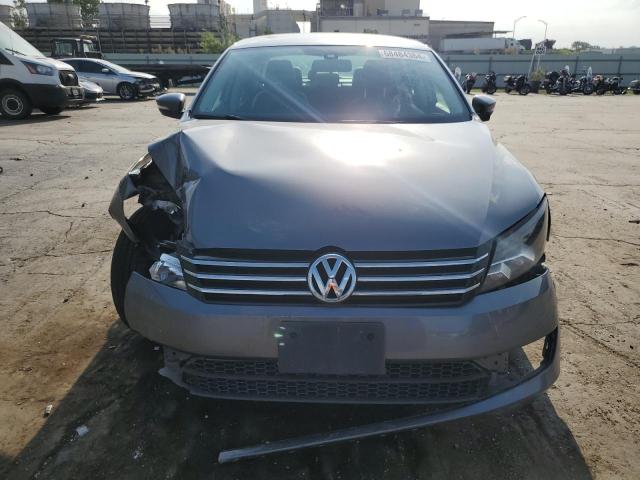 Photo 5 from auction – 2015 VOLKSWAGEN PASSAT S with VIN 1VWAT7A34FC070554