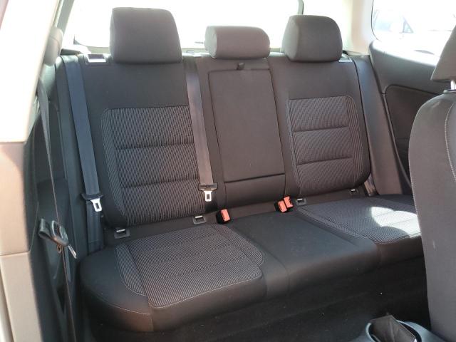 Photo 10 from auction – 2012 VOLKSWAGEN GOLF with VIN WVWAB7AJ7CW170355