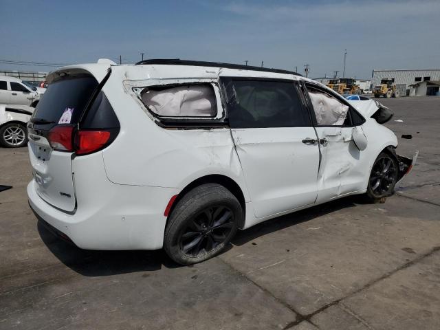 Photo 3 from auction – 2019 CHRYSLER PACIFICA L with VIN 2C4RC1GG5KR569457