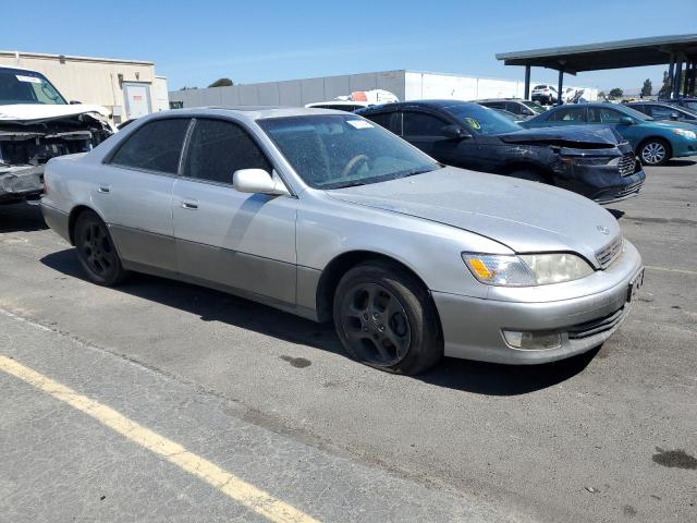 Photo 4 from auction – 2001 LEXUS ES 300 with VIN JT8BF28G210310378