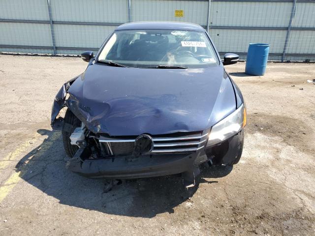 Photo 5 from auction – 2014 VOLKSWAGEN PASSAT S with VIN 1VWAP7A3XEC016873