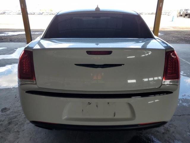 Photo 6 from auction – 2018 CHRYSLER 300 TOURIN with VIN 2C3CCAAG8JH330833