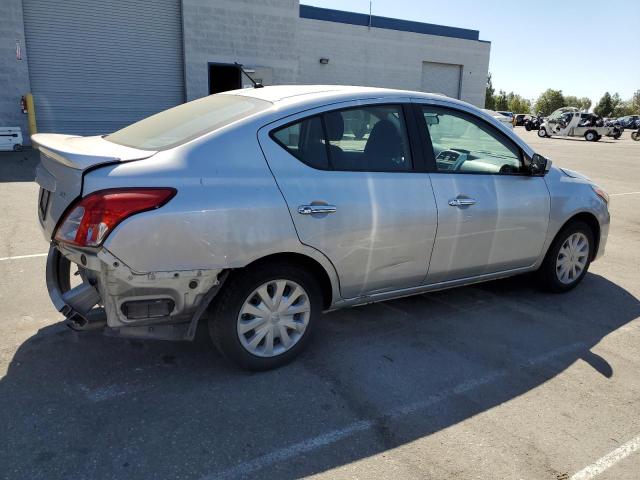 صورة رقم 3 من المزاد - 2017 NISSAN VERSA S مع VIN 3N1CN7AP1HK451111