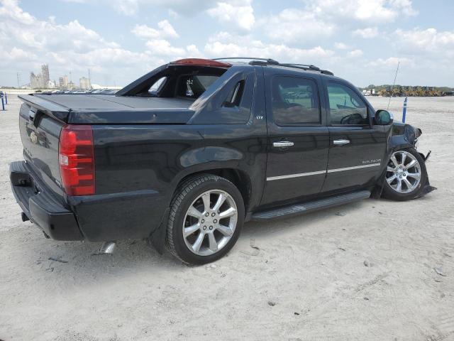 Photo 3 from auction – 2011 CHEVROLET AVALANCHE with VIN 3GNTKGE31BG160719
