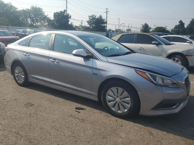 Photo 4 from auction – 2016 HYUNDAI SONATA HYB with VIN KMHE24L14GA018528