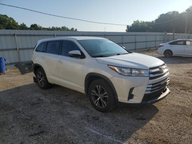 Photo 4 from auction – 2017 TOYOTA HIGHLANDER with VIN 5TDZZRFH5HS202534