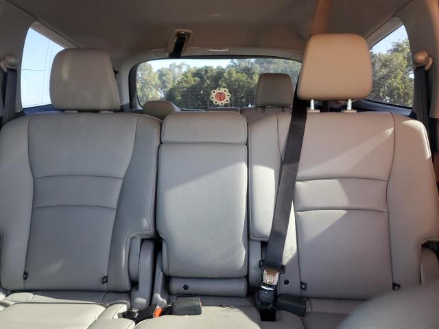 Photo 10 from auction – 2017 HONDA PILOT TOUR with VIN 5FNYF5H98HB008104