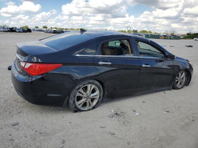 Photo 3 from auction – 2013 HYUNDAI SONATA SE with VIN 5NPEC4AC4DH577202