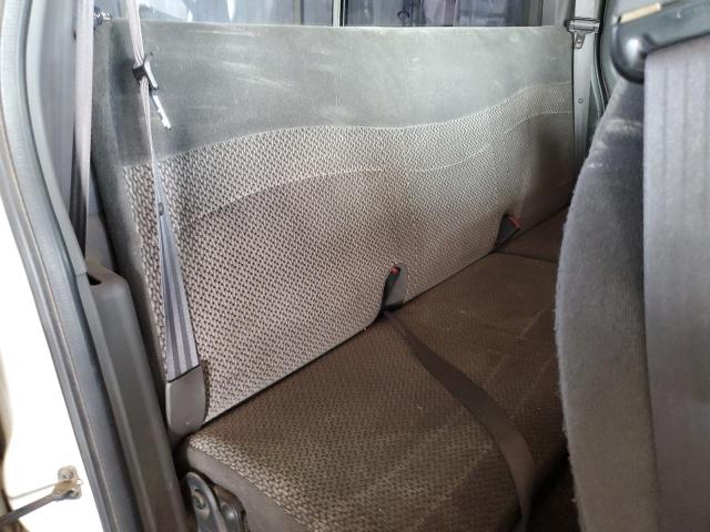 Photo 10 from auction – 2000 FORD F150 with VIN 1FTRX18L2YNC04045