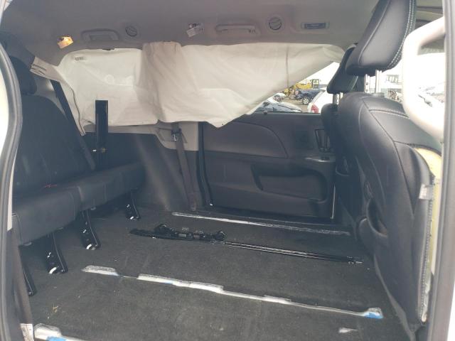 Photo 11 from auction – 2019 TOYOTA SIENNA SE with VIN 5TDEZ3DC8KS215899