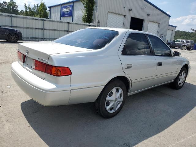 Photo 3 from auction – 2001 TOYOTA CAMRY CE with VIN 4T1BG22K01U798570