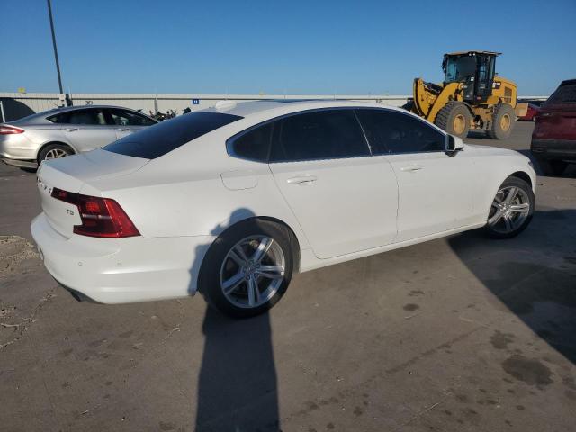 Photo 3 from auction – 2018 VOLVO S90 T5 MOM with VIN LVY982AK4JP024086