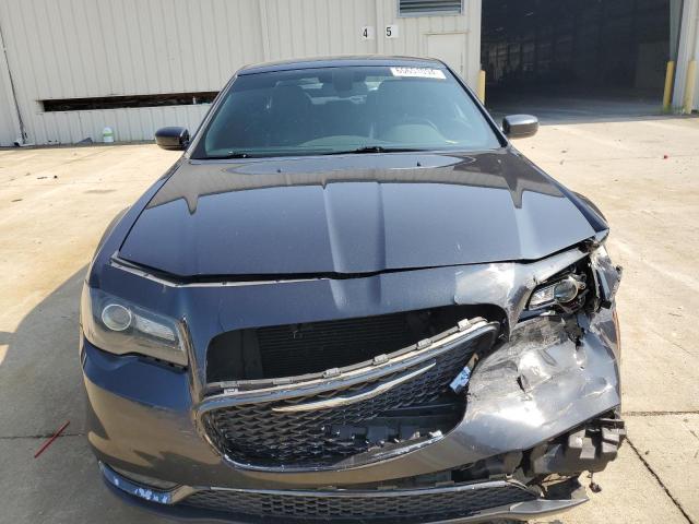 Photo 5 from auction – 2019 CHRYSLER 300 S with VIN 2C3CCABG8KH533723