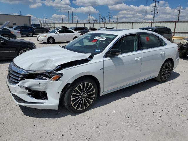 Photo 1 from auction – 2022 VOLKSWAGEN PASSAT LIM with VIN 1VWBA7A33NC006594