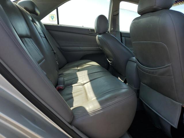 Photo 10 from auction – 2004 TOYOTA CAMRY LE with VIN 4T1BE32K54U852218