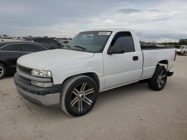CHEVROLET SILVERADO 2000 with VIN 1GCEC14W2YZ307209 - Photo from auction