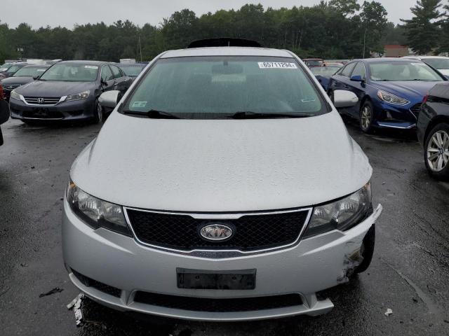 Photo 5 from auction – 2010 KIA FORTE EX with VIN KNAFU4A24A5270193