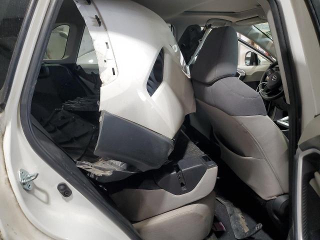 Photo 11 from auction – 2019 TOYOTA RAV4 XLE with VIN JTMP1RFV7KD020020