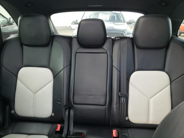 Photo 10 from auction – 2013 PORSCHE CAYENNE S with VIN WP1AB2A26DLA84810