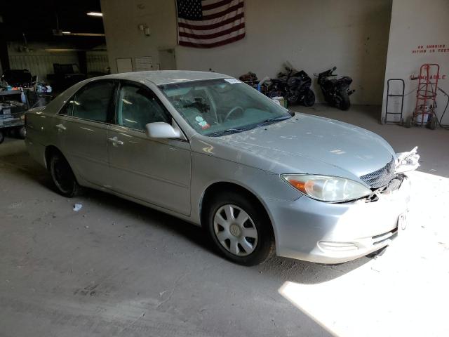 Photo 4 from auction – 2002 TOYOTA CAMRY LE with VIN 4T1BE32K62U025972