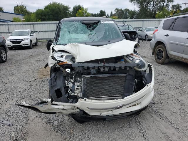 Photo 5 from auction – 2015 FIAT 500L TREKK with VIN ZFBCFADH1FZ032934