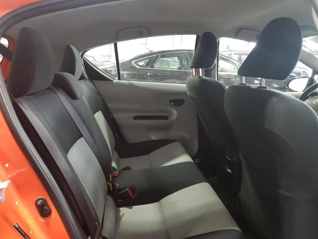 Photo 11 from auction – 2014 TOYOTA PRIUS C with VIN JTDKDTB35E1069919