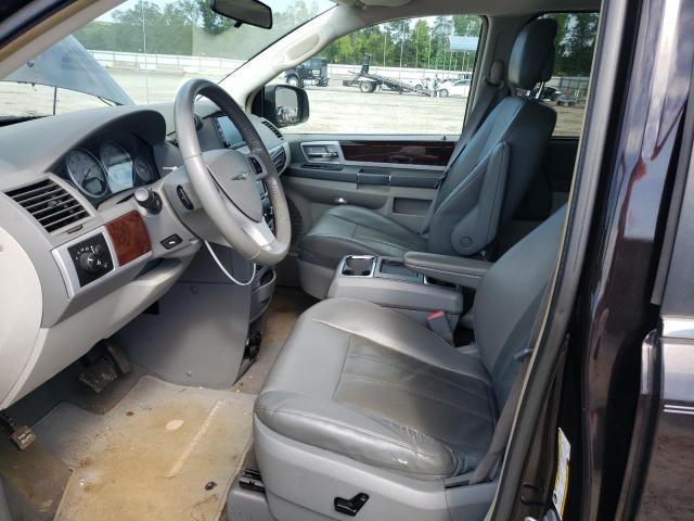 Photo 7 from auction – 2010 CHRYSLER TOWN & COU with VIN 2A4RR5D1XAR257715