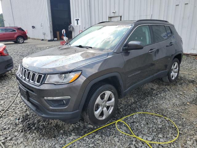JEEP COMPASS LA 2019 with VIN 3C4NJDBB8KT703652 - Photo from auction