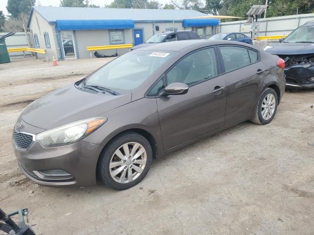 Фото 1 с аукциона – 2014 KIA FORTE LX с VIN KNAFX4A65E5208415