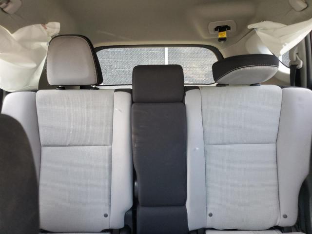 Photo 10 from auction – 2017 TOYOTA RAV4 XLE with VIN 2T3RFREV6HW662879