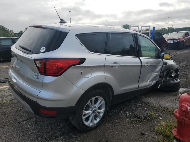 Photo 3 from auction – 2019 FORD ESCAPE SE with VIN 1FMCU9GD2KUA96896