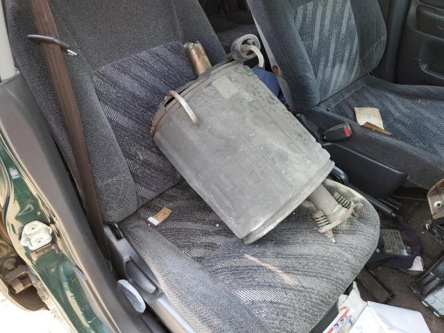 Photo 13 from auction – 2001 HONDA CR-V with VIN JHLRD28431S006317