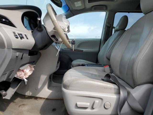 Photo 7 from auction – 2013 TOYOTA SIENNA XLE with VIN 5TDYK3DC3DS288294