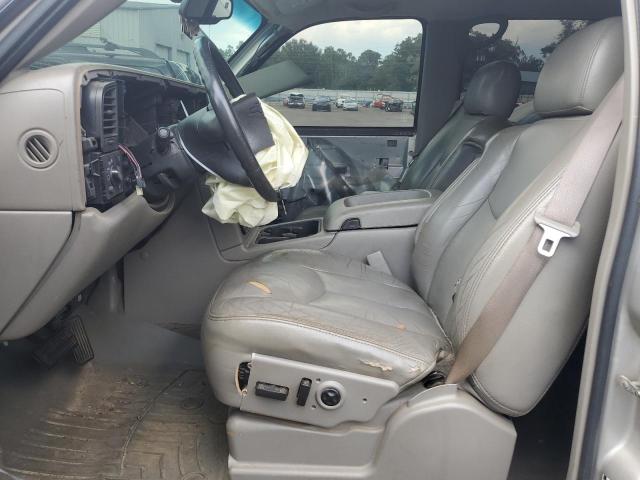 Photo 7 from auction – 2004 CHEVROLET SILVERADO with VIN 2GCEK13T041382312