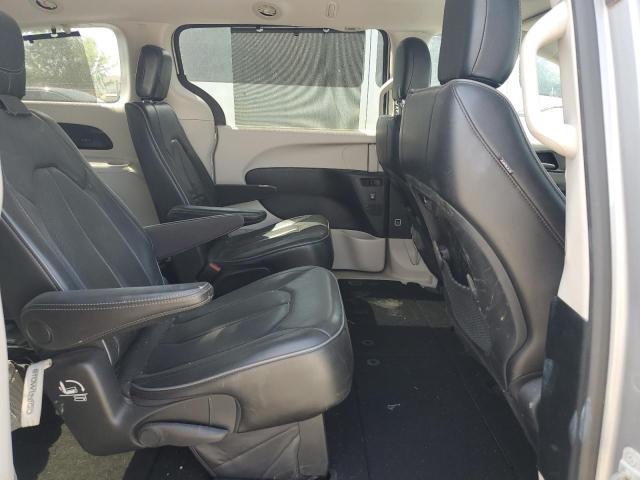 Photo 11 from auction – 2018 CHRYSLER PACIFICA L with VIN 2C4RC1GG9JR273985