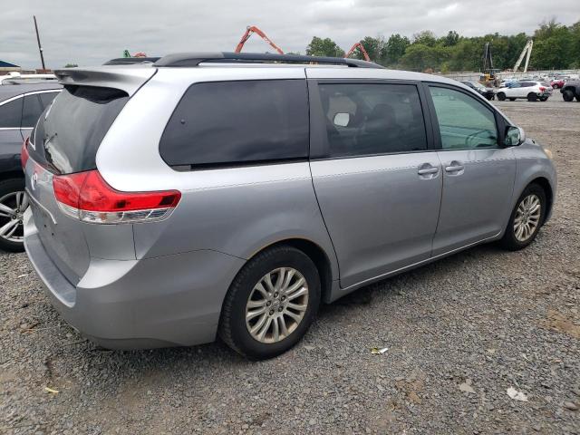 Photo 3 from auction – 2012 TOYOTA SIENNA XLE with VIN 5TDYK3DCXCS236627
