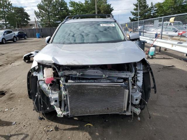 Photo 5 from auction – 2019 TOYOTA RAV4 XLE P with VIN 2T3C1RFV9KC033354