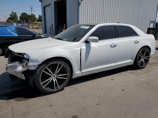 Photo 1 from auction – 2015 CHRYSLER 300 LIMITE with VIN 2C3CCAAGXFH841905