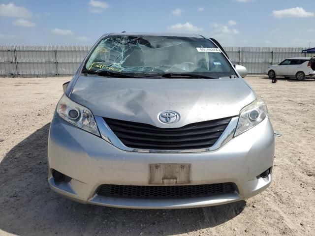 Photo 5 from auction – 2014 TOYOTA SIENNA LE with VIN 5TDKK3DC0ES481171