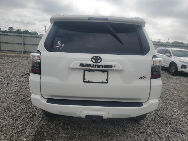 Photo 6 from auction – 2018 TOYOTA 4RUNNER SR with VIN JTEZU5JR4J5191475