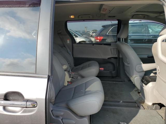 Photo 11 from auction – 2018 TOYOTA SIENNA XLE with VIN 5TDYZ3DC3JS932142